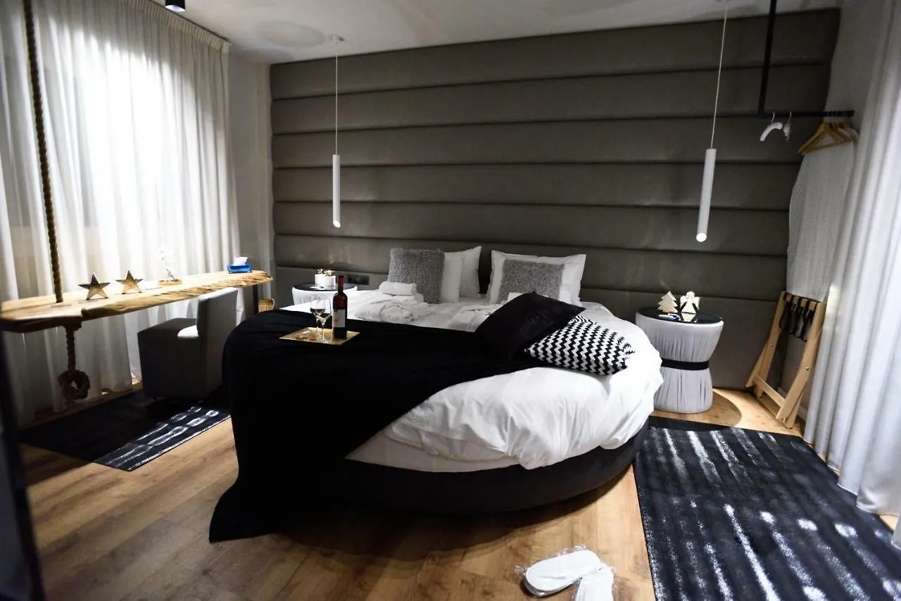 Magnifique Luxury Suites Thessaloniki