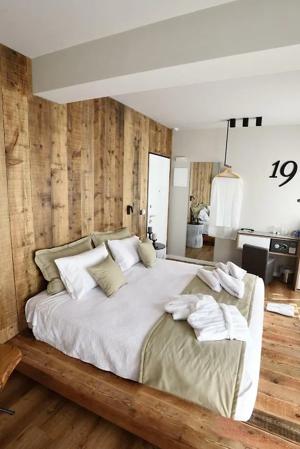 Magnifique Luxury Suites Thessaloniki 0*,  Griechenland